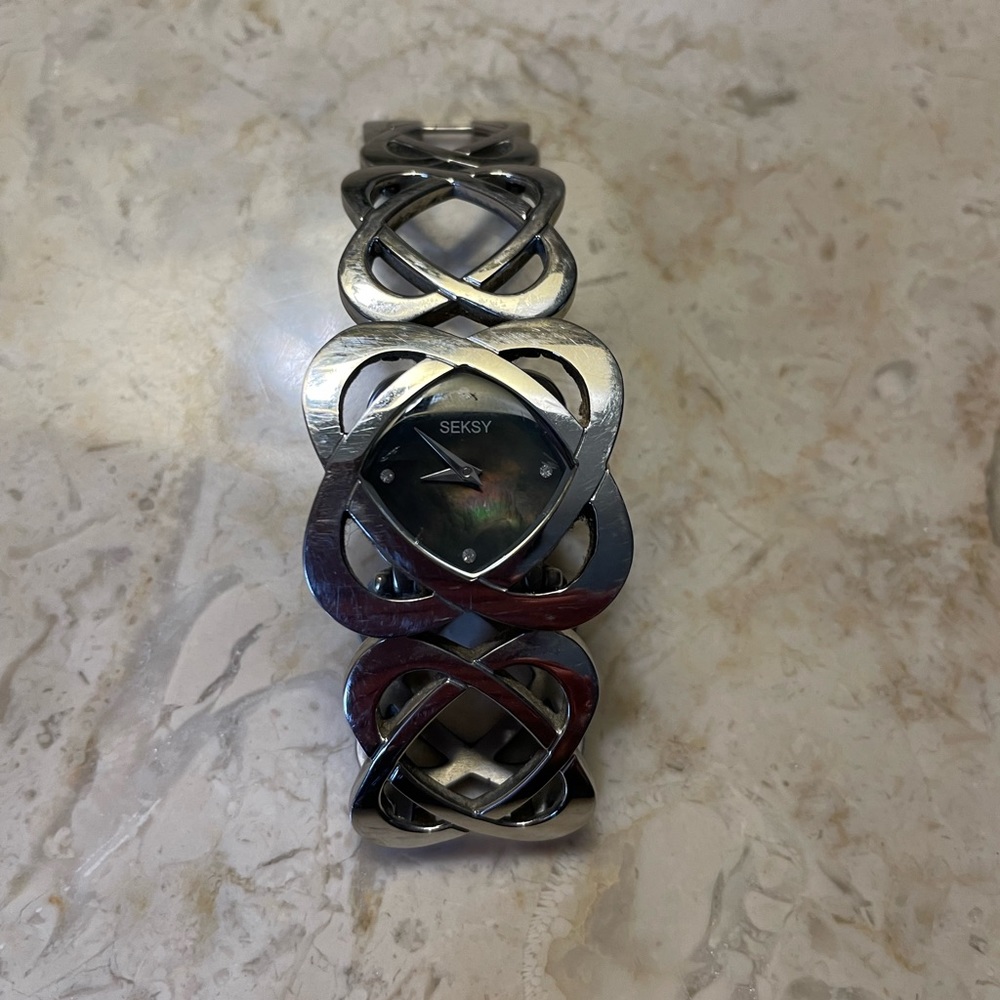 Unique Sesky stainless steel watch by Sekonda. Excellent condition.